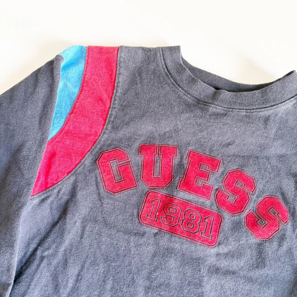 Guess Kids Vintage 90s Colorblock Embroidered Logo Long Sleeve T-Shirt Size 4T
